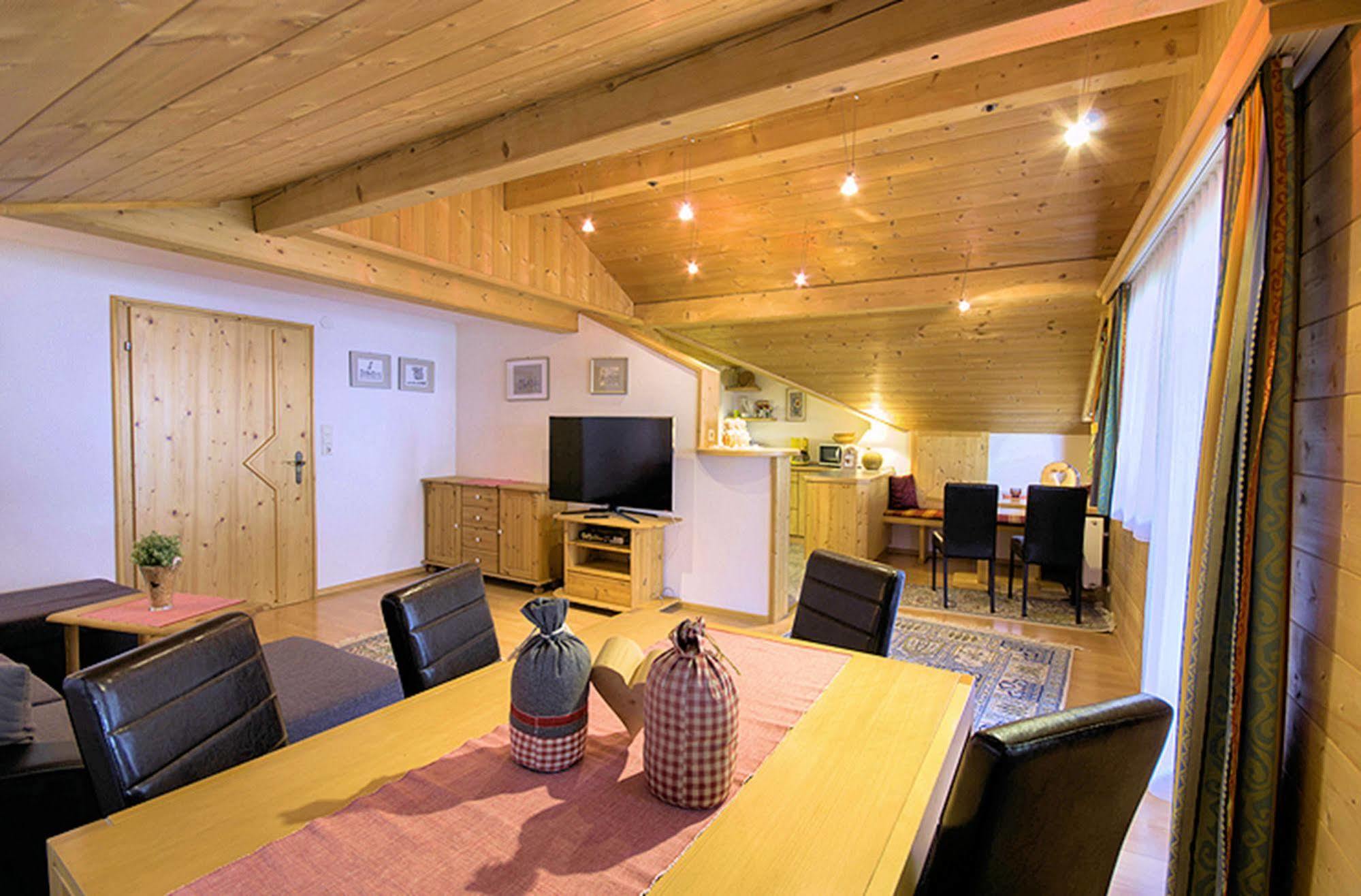 Gaestehaus Hackl Sautens Exterior photo